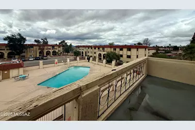 6341 N Barcelona Court #809, Tucson, AZ 85704 - Photo 9