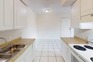 6341 N Barcelona Ct, Tucson, AZ 85704 - Photo 5