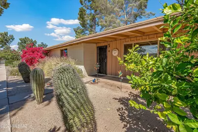 5901 N Oracle Road #14, Tucson, AZ 85704 - Photo 3