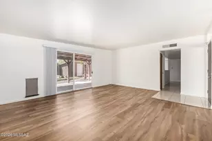 6902 E Kingston Dr, Tucson, AZ 85710 - Photo 9
