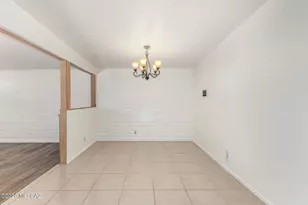 6902 E Kingston Dr, Tucson, AZ 85710 - Photo 11