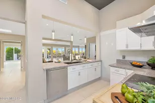 6640 N Camino Padre Isidoro, Tucson, AZ 85718 - Photo 19