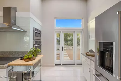 6640 N Camino Padre Isidoro, Tucson, AZ 85718 - Photo 23