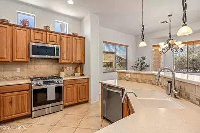 1131 W Tenniel Drive, Green Valley, AZ 85614 - Photo 15