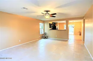 727 W Buffalo Grass Dr, Oro Valley, AZ 85755 - Photo 5