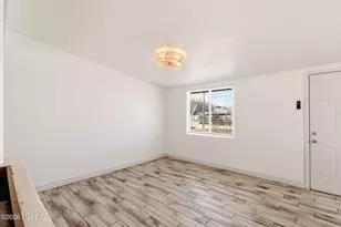 1718 S Avenida Regulo, Tucson, AZ 85710 - Photo 11