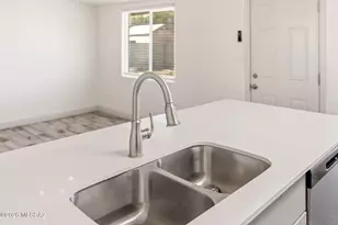 1718 S Avenida Regulo, Tucson, AZ 85710 - Photo 23