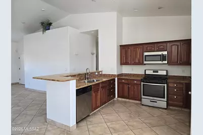 9035 E Calle Kuehn, Tucson, AZ 85715 - Photo 9