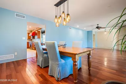 7945 E Cloud Road, Tucson, AZ 85750 - Photo 9