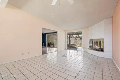 8957 E 25th Street, Tucson, AZ 85710 - Photo 13