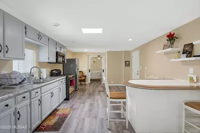 1924 W Desert Broom Lane, Tucson, AZ 85705 - Photo 3