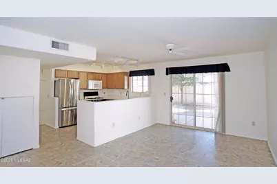11701 N Copper Creek Drive, Tucson, AZ 85737 - Photo 17