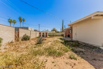 7427 E Juarez Street, Tucson, AZ 85710 - Photo 21