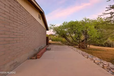 10180 N Rancho Sonora Drive, Tucson, AZ 85737 - Photo 43
