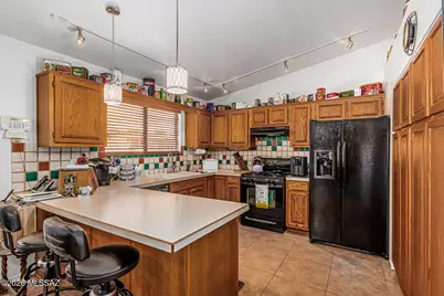 4851 N Wild Life Drive, Tucson, AZ 85745 - Photo 9