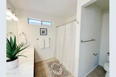 8864 N Palo Verde Bluffs Place, Tucson, AZ 85742 - Photo 17