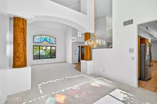 10881 N Canada Hills Ct, Tucson, AZ 85737 - Photo 5