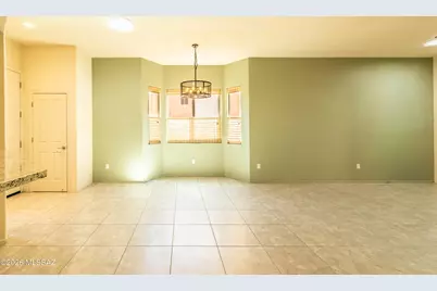 10368 E Jarod James Place, Tucson, AZ 85747 - Photo 9