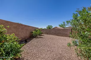 9500 N Winter Wren Ave, Tucson, AZ 85742 - Photo 19