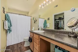 9500 N Winter Wren Ave, Tucson, AZ 85742 - Photo 11