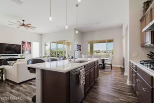 2484 E Copper Vly Wy, Green Valley, AZ 85614 - Photo 17