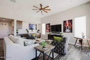 2484 E Copper Vly Wy, Green Valley, AZ 85614 - Photo 11