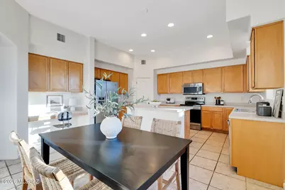 12925 N High Hawk Drive, Marana, AZ 85658 - Photo 11