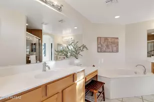 12925 N High Hawk Dr, Marana, AZ 85658 - Photo 35