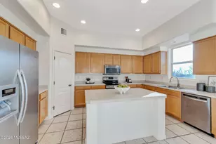 12925 N High Hawk Dr, Marana, AZ 85658 - Photo 13