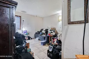 828 S Langley Ave, Tucson, AZ 85710 - Photo 15