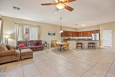 7836 W Orpine Court, Tucson, AZ 85743 - Photo 15