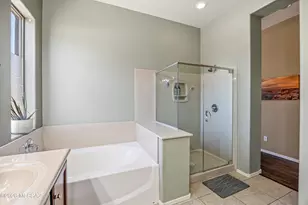 7836 W Orpine Ct, Tucson, AZ 85743 - Photo 5