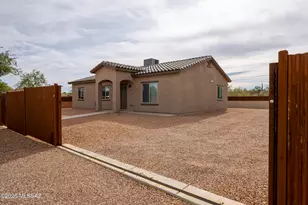 1781 W 33rd St, Tucson, AZ 85713 - Photo 1