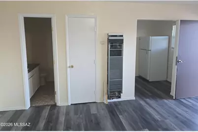 125 E 34th Street #D, Tucson, AZ 85713 - Photo 11