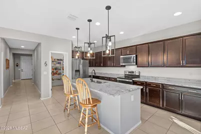 12451 N Sandby Green Drive, Marana, AZ 85653 - Photo 9
