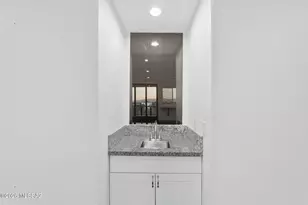 5051 N Hillcrest Dr, Tucson, AZ 85704 - Photo 9