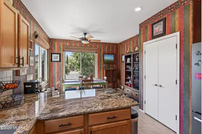 9511 N Twinkling Shadows Way, Tucson, AZ 85743 - Photo 15