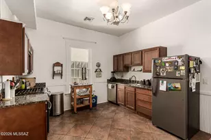 325 E 12th St, Tucson, AZ 85701 - Photo 25