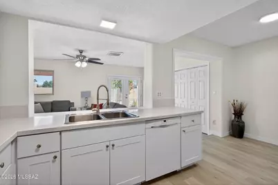 618 N Eastview Avenue, Tucson, AZ 85710 - Photo 7