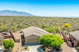 12766 N Gentle Rain Dr, Marana, AZ 85658 - Photo 9