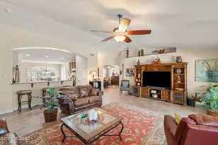 555 N Alexis Loop, Green Valley, AZ 85614 - Photo 7