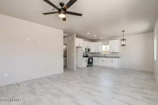 360 E Aircraft Rd, Tucson, AZ 85706 - Photo 3