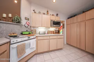 1964 S Abrego Dr, Green Valley, AZ 85614 - Photo 15