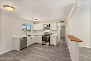 7617 E Morelos Pl, Tucson, AZ 85710 - Photo 15