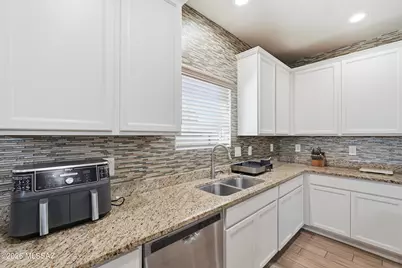 10079 N Ruby Range Trail, Marana, AZ 85653 - Photo 15