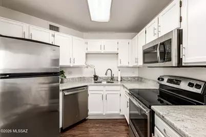 6655 N Canyon Crest Drive #11166, Tucson, AZ 85750 - Photo 11