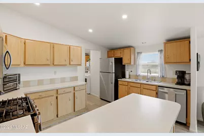 16921 W Placita Dato, Marana, AZ 85653 - Photo 11