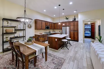 2397 E Skywalker Way, Green Valley, AZ 85614 - Photo 7