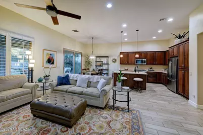 2397 E Skywalker Way, Green Valley, AZ 85614 - Photo 15