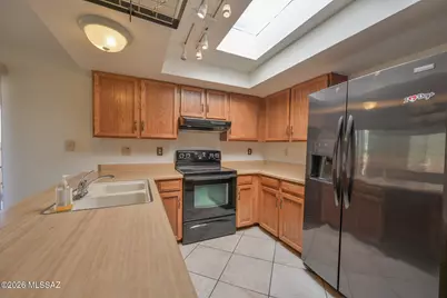 1811 N Camino De La Cienega, Tucson, AZ 85715 - Photo 11